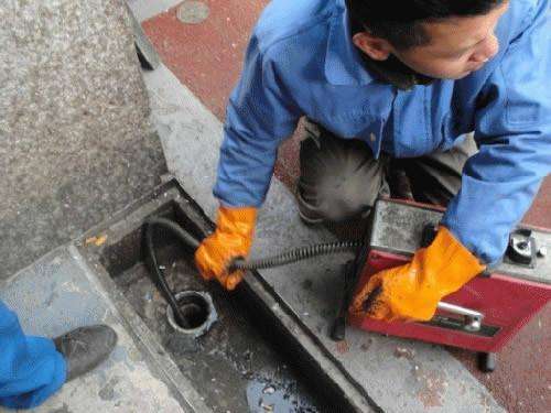 民众镇疏通下水道